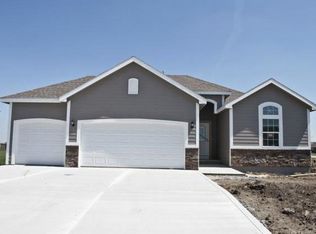 3723 N 153rd Ter, Basehor, KS 66007