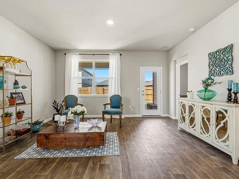 112 Rainmaker Cv — Photo 12