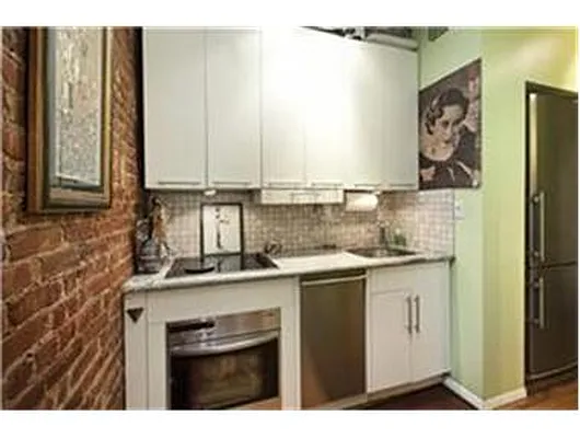 Sold by Douglas Elliman | media 20