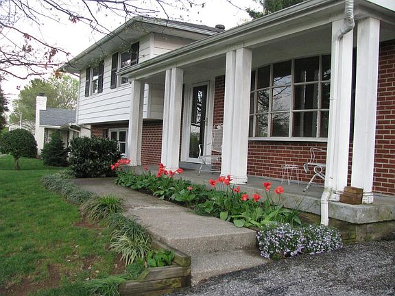 2nd image of 342 Curtin Dr