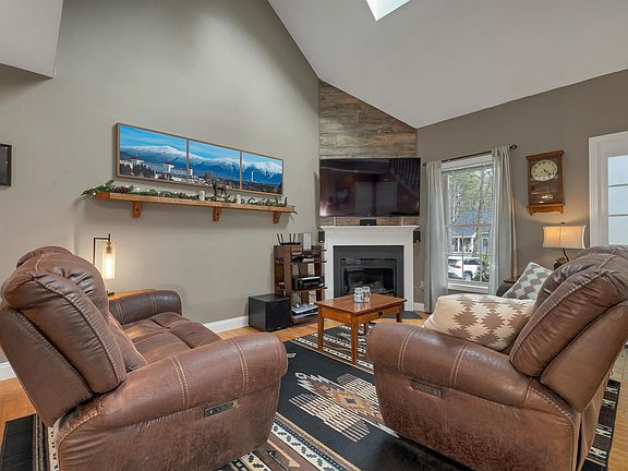 5th image of 200 Webster Road #17B