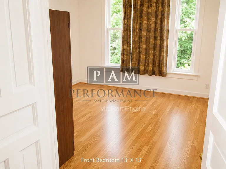 2555 N Humboldt Blvd #1 — Photo 8
