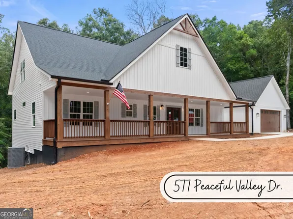 577 Peaceful Valley Dr, Cleveland, GA 30528