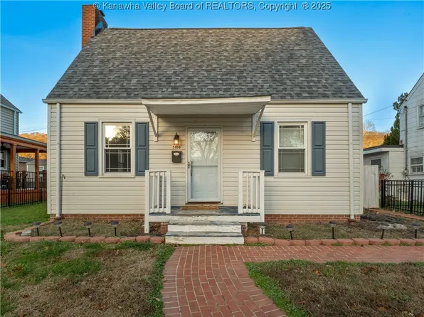 5106 Staunton Ave SE, Charleston, WV 25304