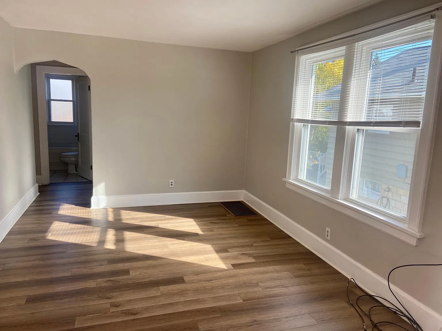 2 bed, 747 sqft, $1,450 — Photo 3