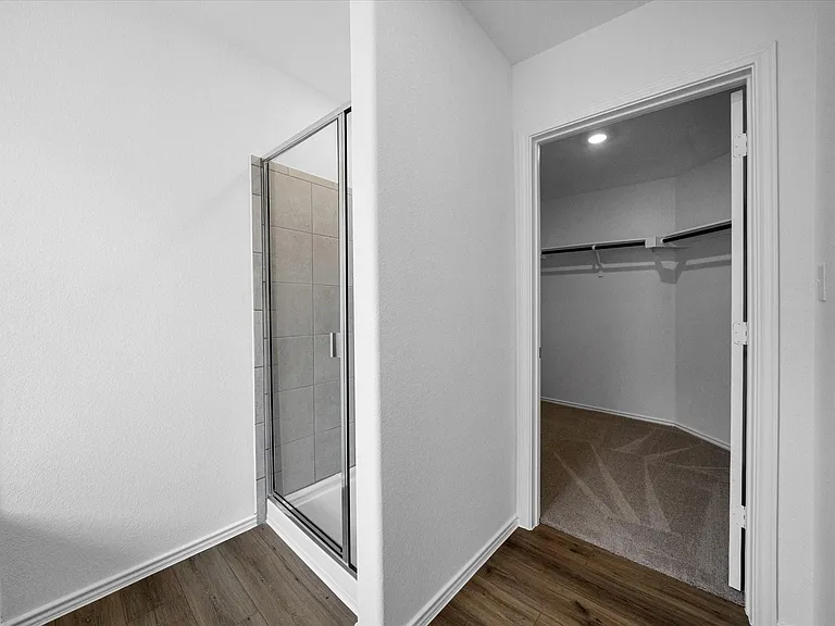 145 Crawford — Photo 20