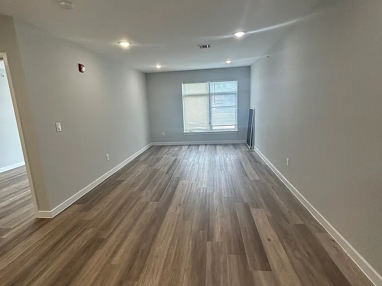 204 Rosa Parks Blvd #301 — Photo 8