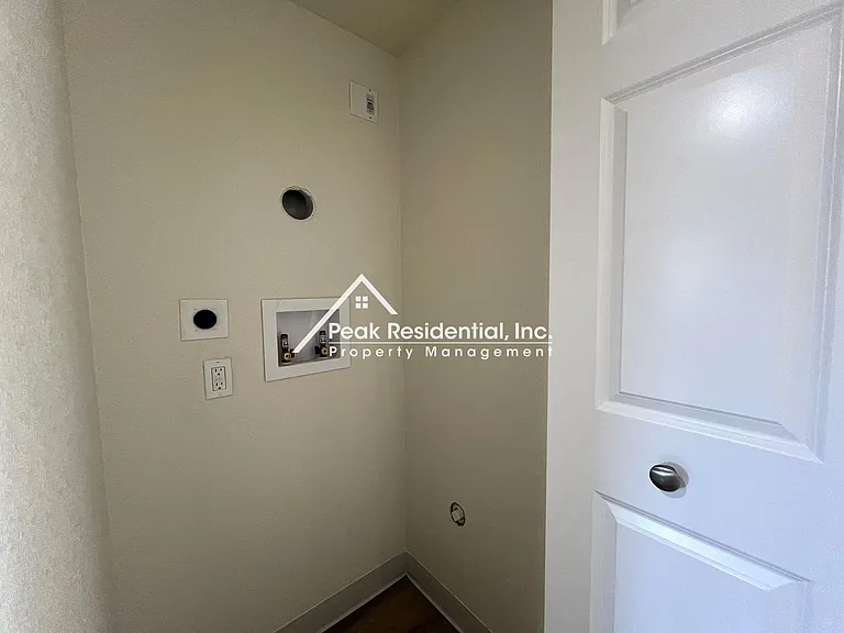 Gardenside Apartments — Photo 38