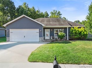 5715 Greenland Pass Dr, Memphis, IN 47143