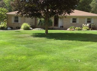 2207 Lamont Ave NW, Grand Rapids, MI