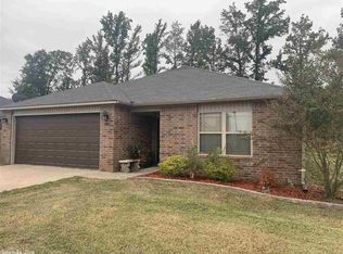 5925 Trammel Estates Dr, N Little Rock, AR 72117