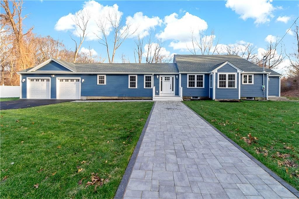 298 Albion Rd Lincoln Ri 02865 Mls 1273263 Zillow