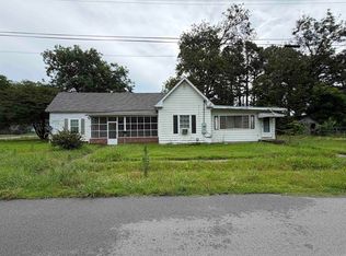 303 Reynolds St, Lonoke, AR 72086
