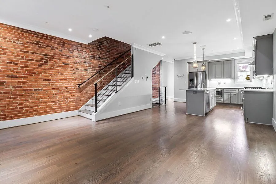 51 Quincy Pl NE #2