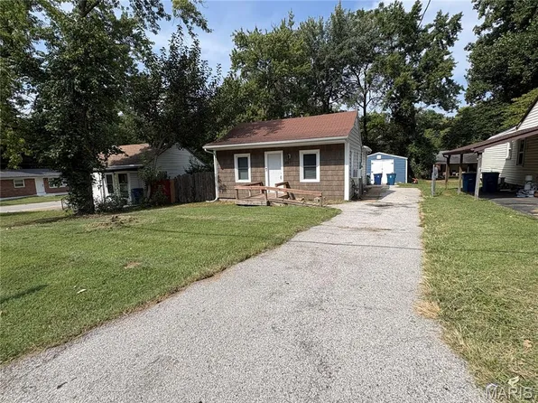 159 Connolly Dr, Saint Louis, MO 63135