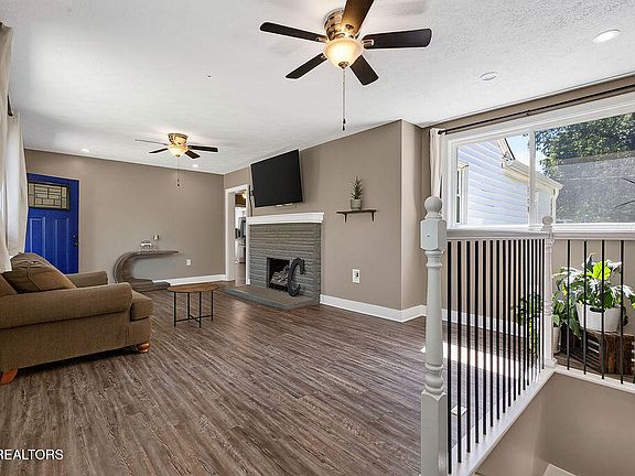 5th image of 4204 Garden Dr