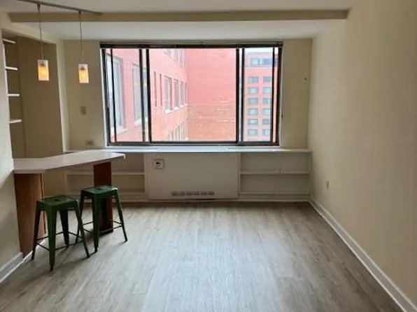 1111 Arlington Blvd APT 801, Arlington, VA 22209