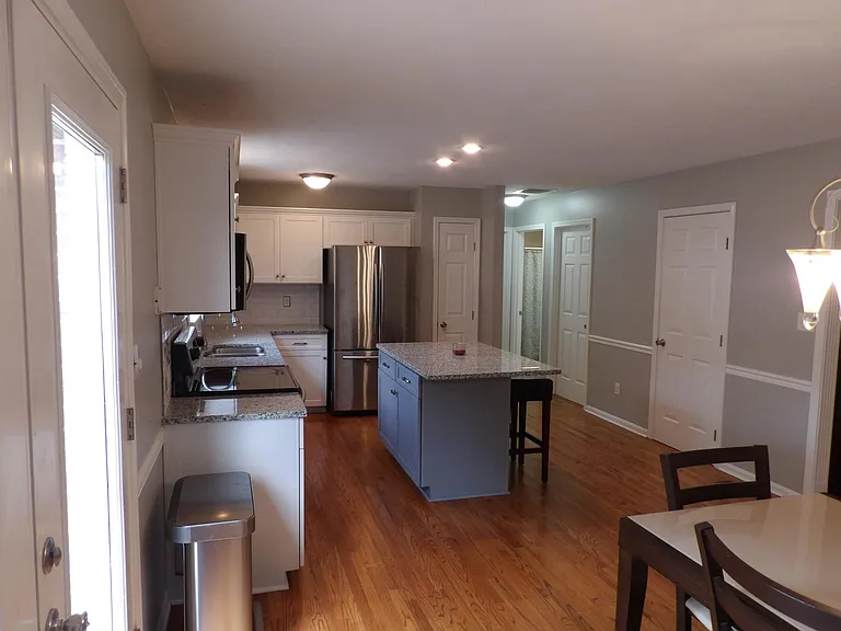 4709 Oak Pointe Dr — Photo 4