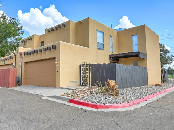 113 Calle Olas Altos NE, Albuquerque, NM 87109
