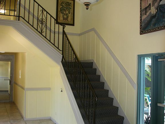 2nd image of 220 Columbia Dr APT 29