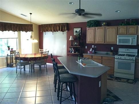 5th image of 13318 W Lisbon Ln