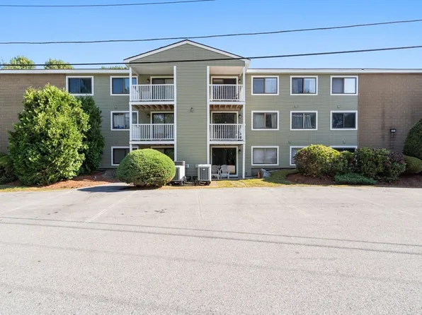 5 Bridgeview Cir Unit 22, Tyngsboro, MA 01879