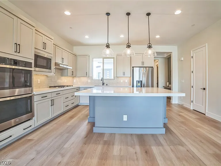 11634 Hatchling Ave — Photo 2