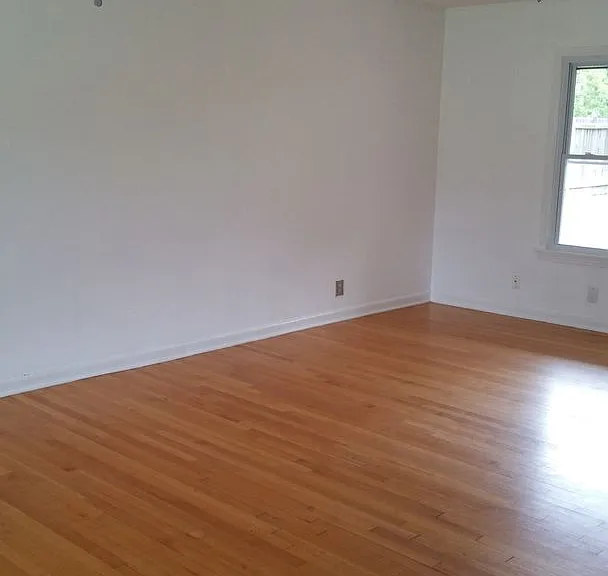 311 Waxwood Ln — Photo 4