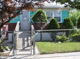 22604 145th Ave, Rosedale, NY 11413