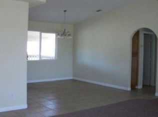 21030 Tepee Rd, Apple Valley, CA 92307