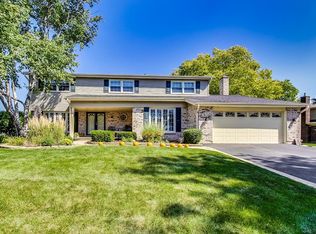 221 S Hampton Ct, Palatine, IL