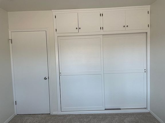 2nd image of 945 N Inglewood Ave #3