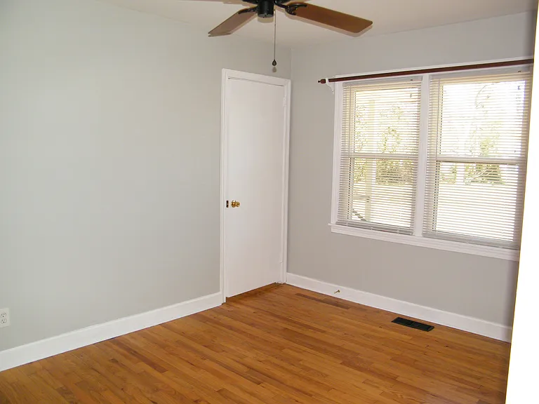 108 Coleraine Dr — Photo 13