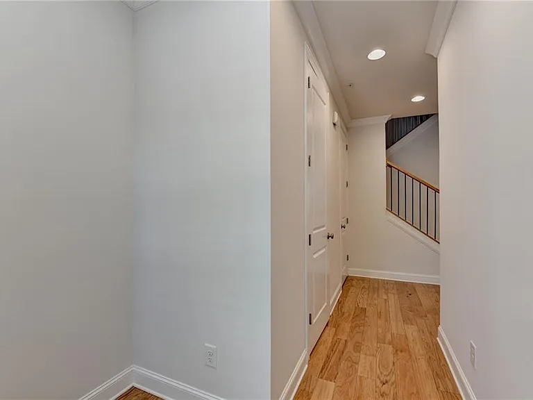 341 Bailey Walk — Photo 7