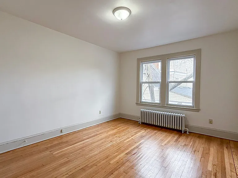 46 Grace St — Photo 9