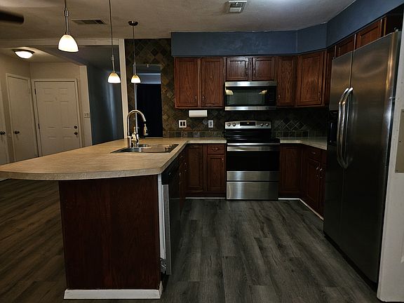 5th image of 5940 Maurie Dr