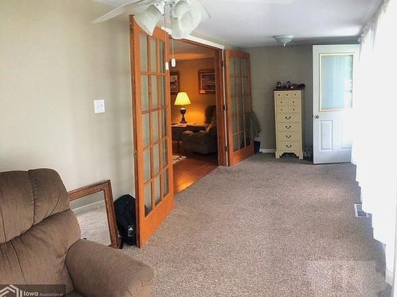 5th image of 1303 E Broadway