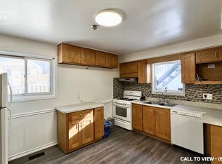 11 Ventnor Ave #1, Toronto, ON M4C 2Z6