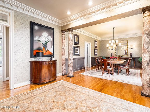 3rd image of 1100 Bentwood Place Ct