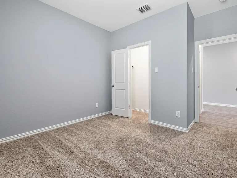 2132 Whispering Sage Blvd — Photo 4