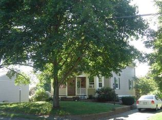 89 Lake St, Peabody, MA 01960