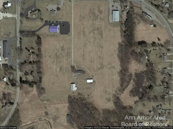 4545 S M 52, Stockbridge, MI 49285