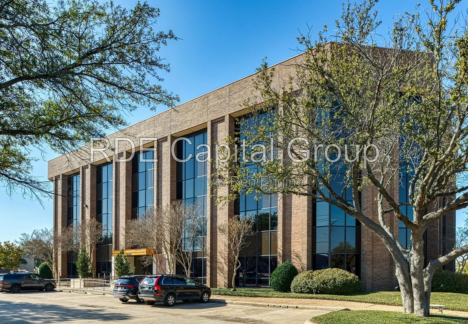 Studio, 2500 sqft, $3,333 — Photo 3