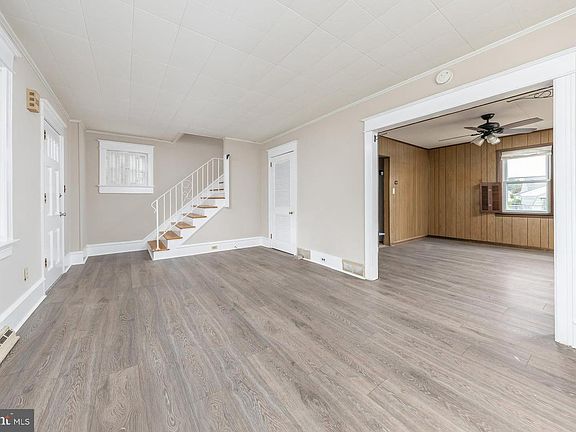 5th image of 315 Billingsport Rd