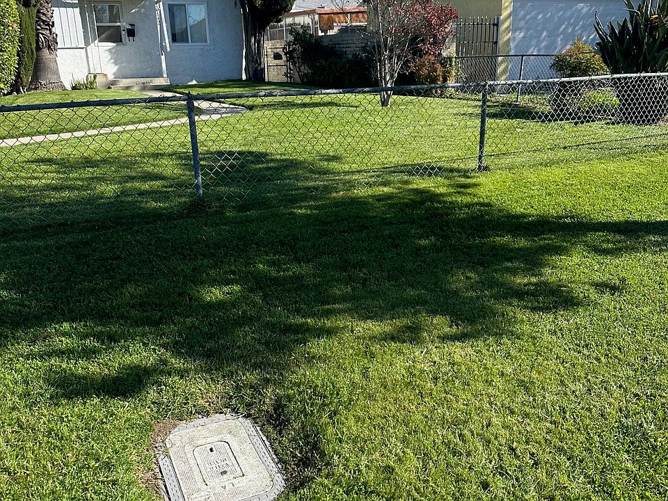 Front of home fenced