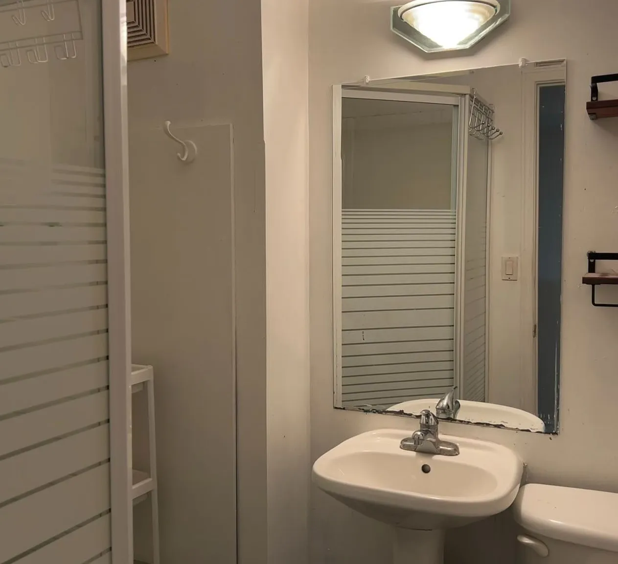1 bed, $699 — Photo 4