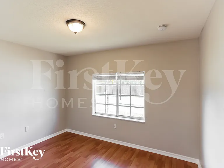 8962 SW 209th Ter — Photo 10