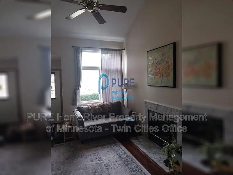 2 bed, 1.0 bath, 1350 sqft, $1,850 — Photo 2