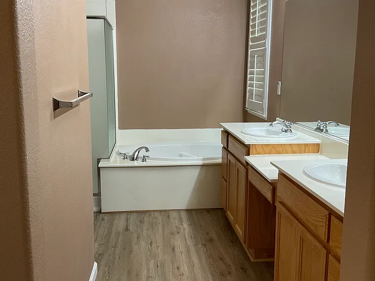 1022 Freedom Dr — Photo 25