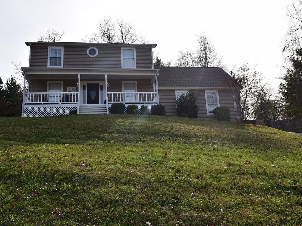 1st image of 1121 Melton Hill Cir